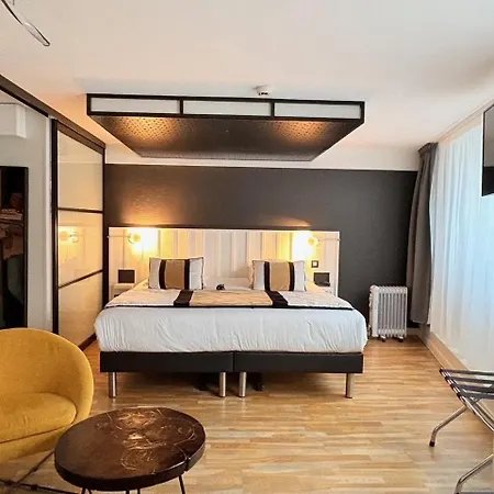 La Fabrique 3*