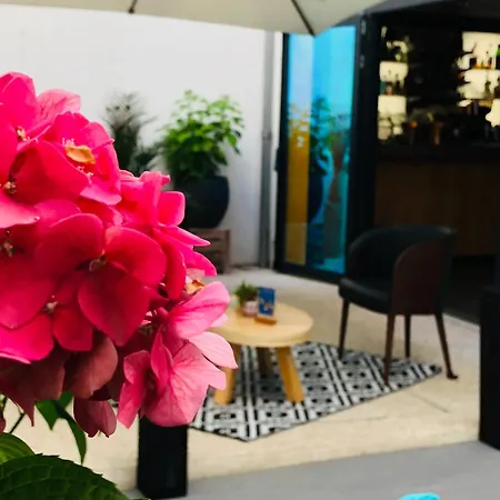 La Fabrique 3* لا روشيل