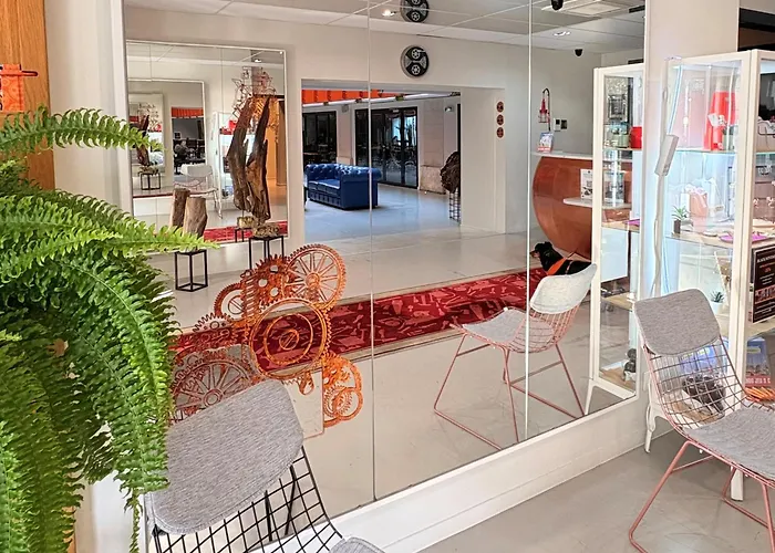 La Fabrique Hotel 3*