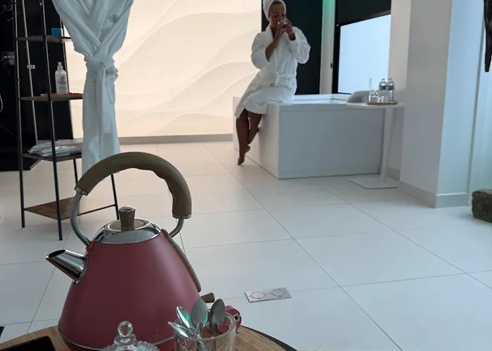 La Fabrique Hotel 3*